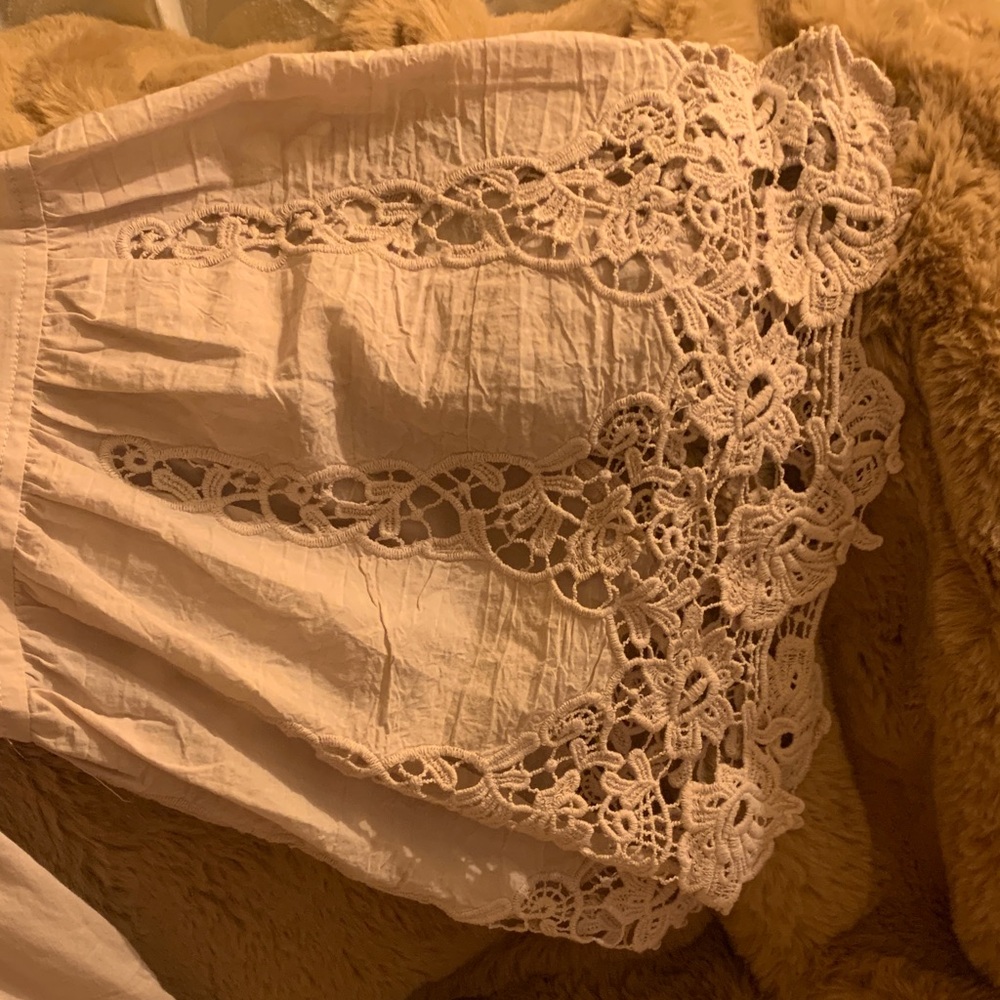 Boston Proper Cream Lace Peasant Blouse - Picture 4 of 6